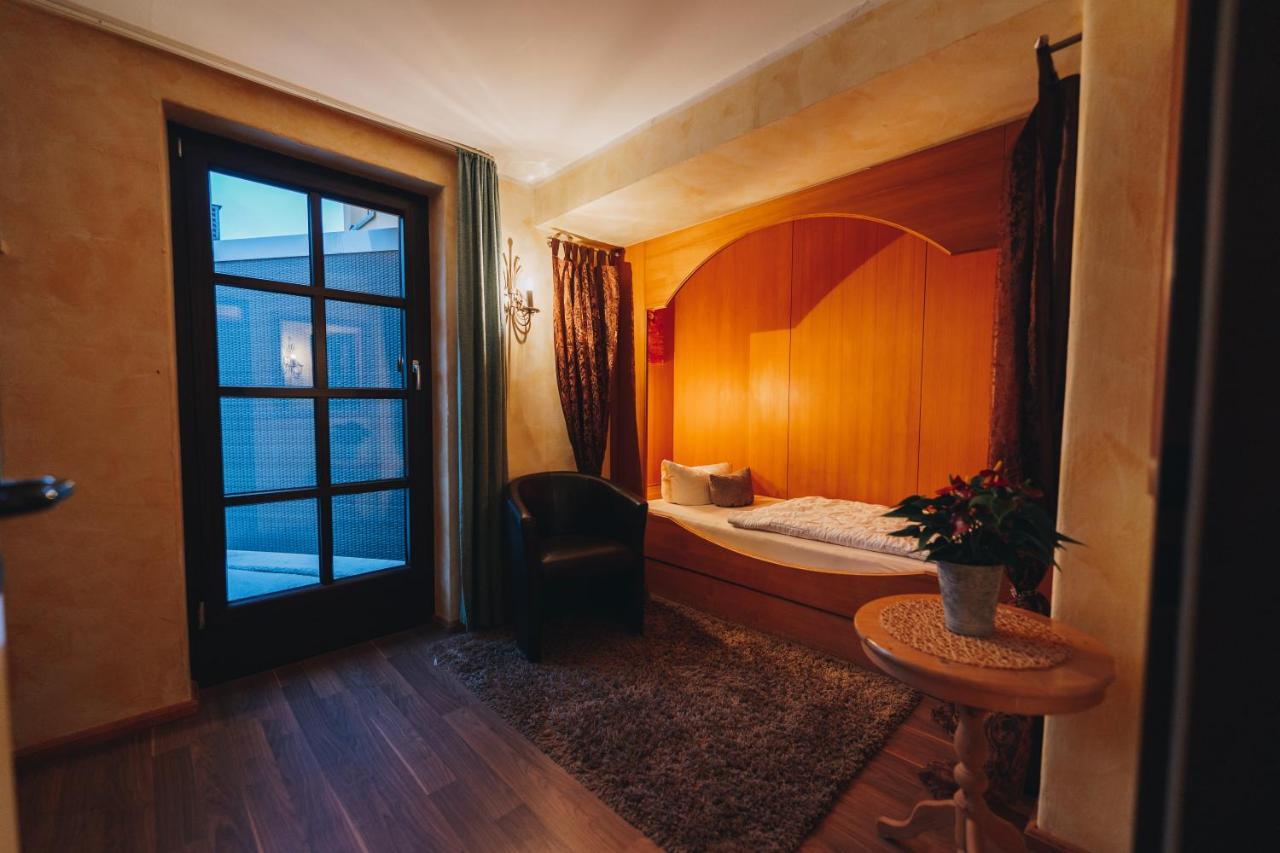 Landhotel Neukirchner Hof Neukirchen Bei Sulzbach-Rosenberg Buitenkant foto