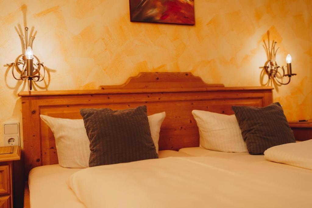 Landhotel Neukirchner Hof Neukirchen Bei Sulzbach-Rosenberg Buitenkant foto